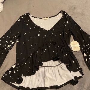 womens NEW WITH TAGS black star shirt flowy